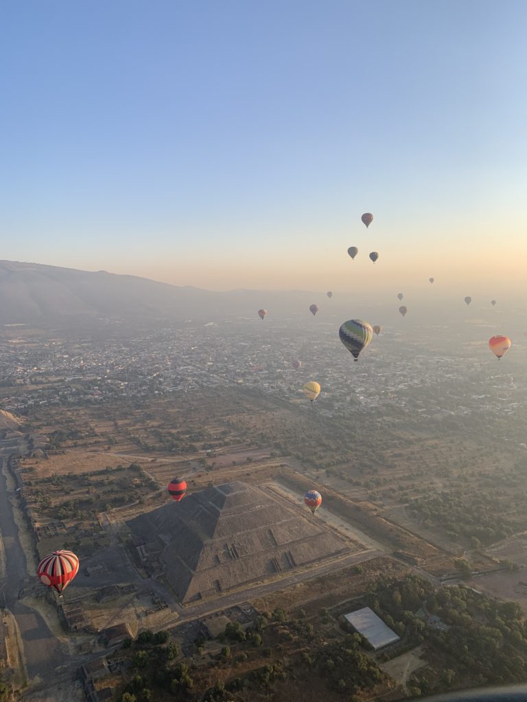 Hot air balloons over Teotihauacan Pyramids