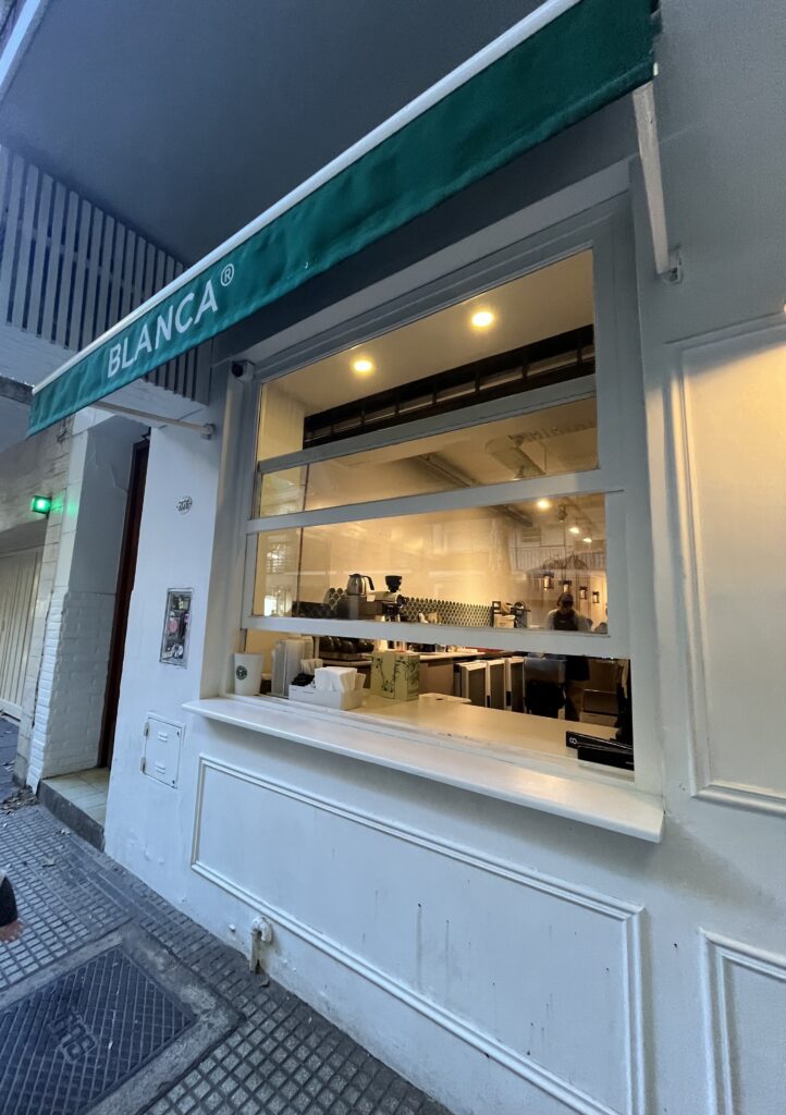 Blanca Cafe